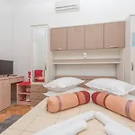 Apartament And Goran *