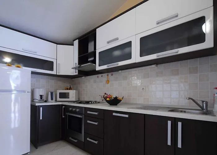 Appartamento And Goran Makarska